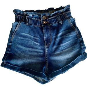 Ariya High Rise Jean Shorts Size 5/27